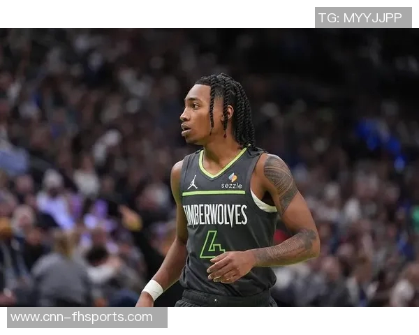 迪林厄姆半场狂砍15分5助攻2抢断展现超强实力引发热议 迪林厄姆半场狂砍15分5助攻2抢断展现超强实力引发热议