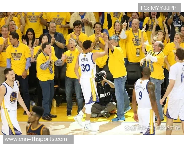 保罗职业生涯首次连续缺席比赛引发球迷热议年龄问题